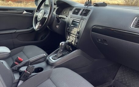 Volkswagen Jetta VI, 2013 год, 1 550 000 рублей, 6 фотография