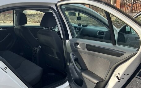 Volkswagen Jetta VI, 2013 год, 1 550 000 рублей, 16 фотография