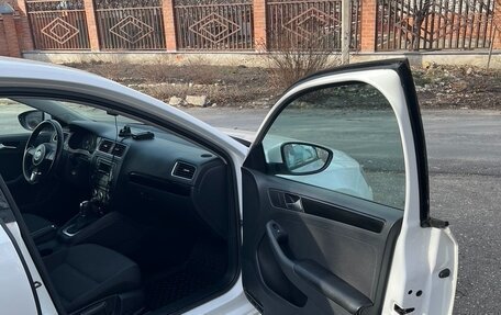 Volkswagen Jetta VI, 2013 год, 1 550 000 рублей, 17 фотография