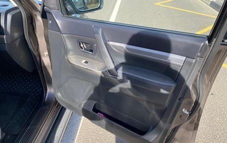 Mitsubishi Pajero IV, 2012 год, 1 900 000 рублей, 21 фотография
