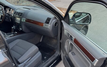 Volkswagen Touareg III, 2004 год, 900 000 рублей, 12 фотография