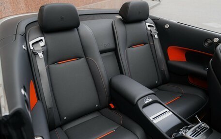 Rolls-Royce Dawn, 2018 год, 66 000 000 рублей, 31 фотография
