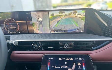 Infiniti QX80, 2025 год, 16 440 000 рублей, 9 фотография