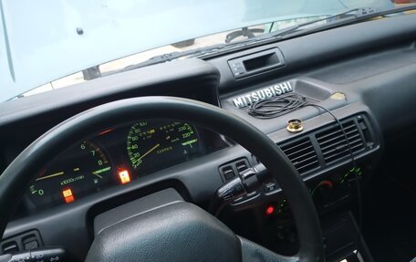 Mitsubishi Galant VIII, 1990 год, 110 000 рублей, 8 фотография