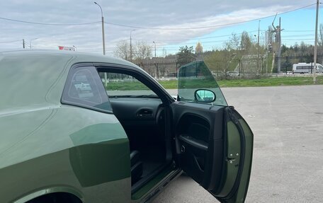 Dodge Challenger III рестайлинг 2, 2021 год, 4 680 000 рублей, 16 фотография