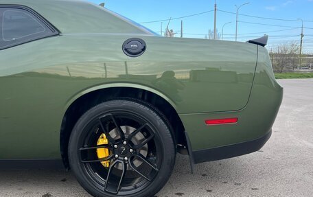 Dodge Challenger III рестайлинг 2, 2021 год, 4 680 000 рублей, 11 фотография