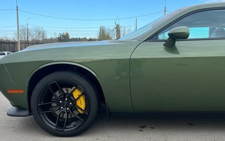 Dodge Challenger III рестайлинг 2, 2021 год, 4 680 000 рублей, 10 фотография