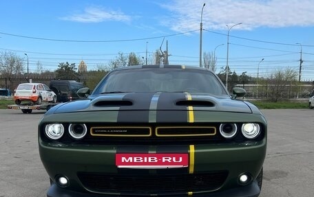 Dodge Challenger III рестайлинг 2, 2021 год, 4 680 000 рублей, 14 фотография