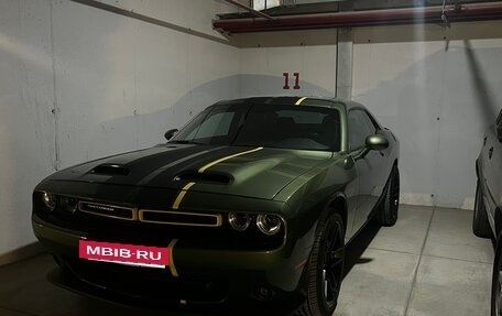 Dodge Challenger III рестайлинг 2, 2021 год, 4 680 000 рублей, 34 фотография