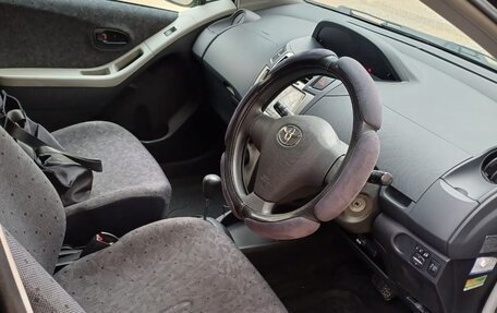 Toyota Vitz, 2010 год, 700 000 рублей, 2 фотография
