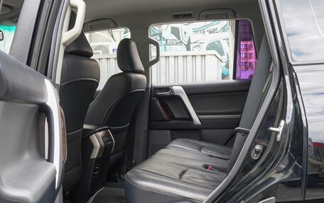 Toyota Land Cruiser Prado 150 рестайлинг 2, 2011 год, 2 890 000 рублей, 13 фотография