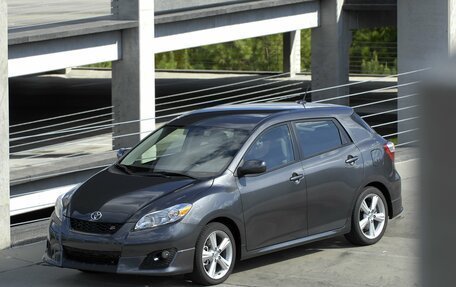 Toyota Matrix, 2008 год, 555 000 рублей, 1 фотография