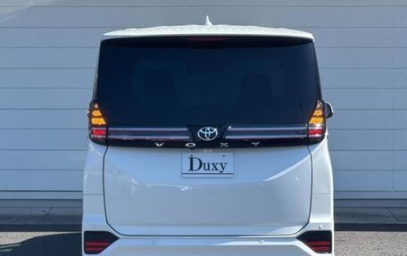 Toyota Voxy, 2022 год, 2 900 275 рублей, 7 фотография