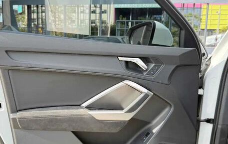 Audi Q3, 2021 год, 1 900 000 рублей, 4 фотография