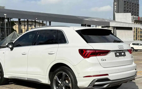 Audi Q3, 2021 год, 1 900 000 рублей, 12 фотография