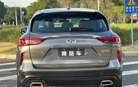 Infiniti QX50 II, 2020 год, 2 000 000 рублей, 17 фотография