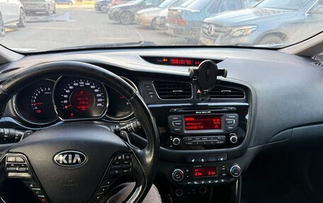 KIA cee'd III, 2015 год, 999 999 рублей, 15 фотография