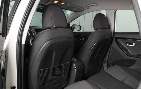 Hyundai i30 II рестайлинг, 2013 год, 999 000 рублей, 11 фотография