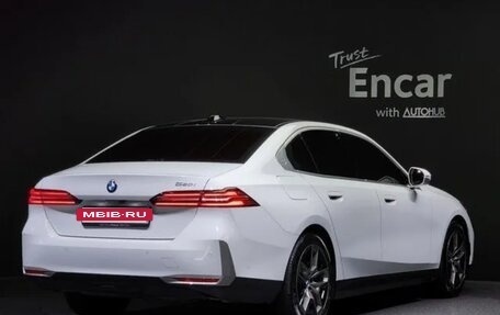 BMW 5 серия, 2024 год, 5 100 000 рублей, 3 фотография