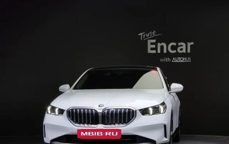 BMW 5 серия, 2024 год, 5 100 000 рублей, 2 фотография