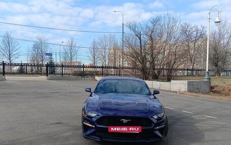 Ford Mustang VI рестайлинг, 2017 год, 2 700 000 рублей, 2 фотография