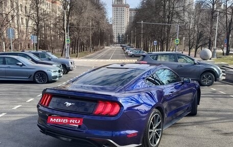 Ford Mustang VI рестайлинг, 2017 год, 2 700 000 рублей, 6 фотография