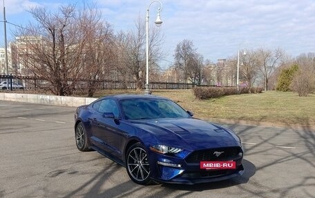 Ford Mustang VI рестайлинг, 2017 год, 2 700 000 рублей, 9 фотография