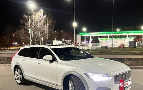 Volvo V90 Cross Country I рестайлинг, 2019 год, 3 650 000 рублей, 9 фотография
