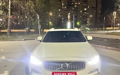 Volvo V90 Cross Country I рестайлинг, 2019 год, 3 650 000 рублей, 3 фотография