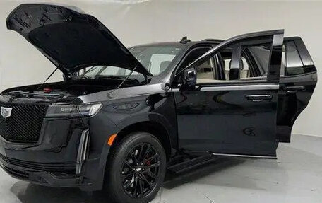 Cadillac Escalade V, 2022 год, 13 800 000 рублей, 13 фотография