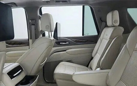 Cadillac Escalade V, 2022 год, 13 800 000 рублей, 15 фотография
