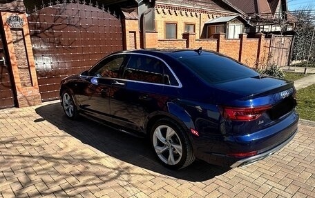 Audi A4, 2018 год, 3 050 000 рублей, 4 фотография