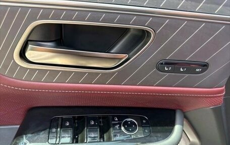 Infiniti QX80, 2025 год, 16 910 000 рублей, 8 фотография