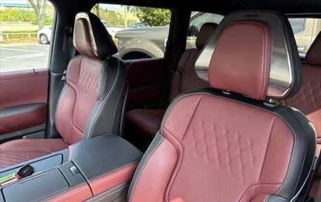 Infiniti QX80, 2025 год, 16 910 000 рублей, 10 фотография