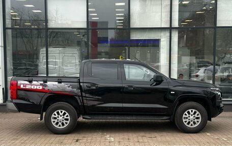 Mitsubishi L200, 2024 год, 4 560 000 рублей, 4 фотография