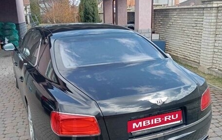 Bentley Flying Spur II, 2015 год, 9 000 000 рублей, 3 фотография