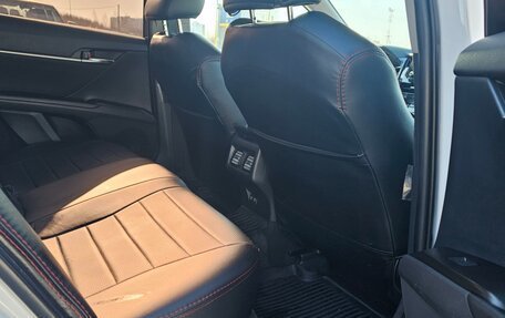 Toyota Camry, 2021 год, 3 350 000 рублей, 7 фотография
