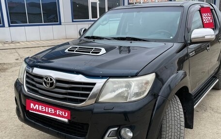 Toyota Hilux VII, 2012 год, 1 690 000 рублей, 2 фотография