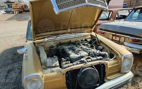 Mercedes-Benz W114, 1975 год, 4 480 000 рублей, 9 фотография