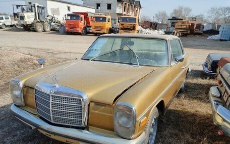 Mercedes-Benz W114, 1975 год, 4 480 000 рублей, 11 фотография