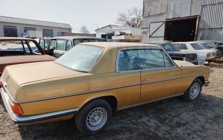 Mercedes-Benz W114, 1975 год, 4 480 000 рублей, 12 фотография