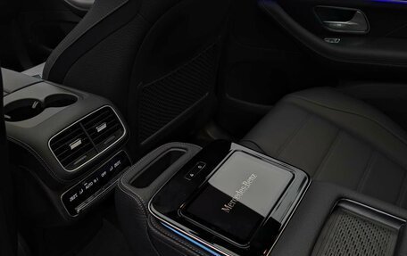 Mercedes-Benz GLS, 2024 год, 19 000 000 рублей, 10 фотография