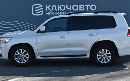 Toyota Land Cruiser 200, 2017 год, 5 850 000 рублей, 6 фотография