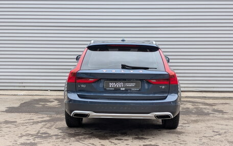 Volvo V90 Cross Country I рестайлинг, 2017 год, 2 900 000 рублей, 6 фотография