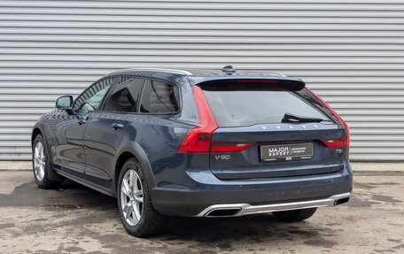 Volvo V90 Cross Country I рестайлинг, 2017 год, 2 900 000 рублей, 7 фотография