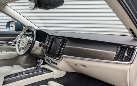 Volvo V90 Cross Country I рестайлинг, 2017 год, 2 900 000 рублей, 21 фотография