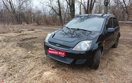 Ford Fiesta, 2006 год, 290 000 рублей, 2 фотография