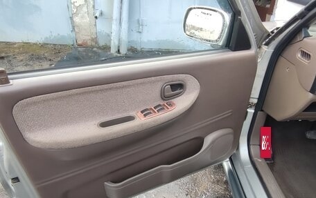 KIA Sportage IV рестайлинг, 2002 год, 500 000 рублей, 13 фотография