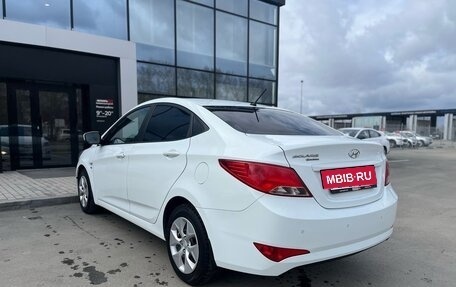 Hyundai Solaris II рестайлинг, 2016 год, 1 055 000 рублей, 3 фотография