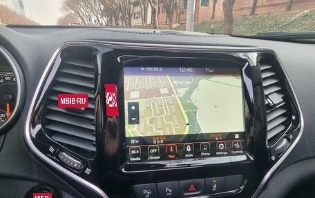 Jeep Cherokee, 2022 год, 2 350 000 рублей, 15 фотография